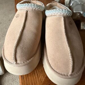 UGG Women's Tan Platform Slip-Ons